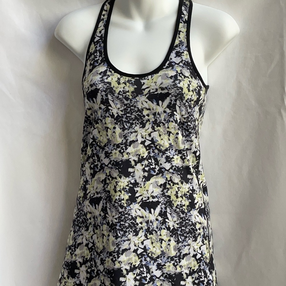Lululemon Athletica Black and Cream Floral Tank Top Size 6 crosscourt